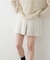 タックショートパンツ