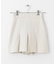 タックショートパンツ