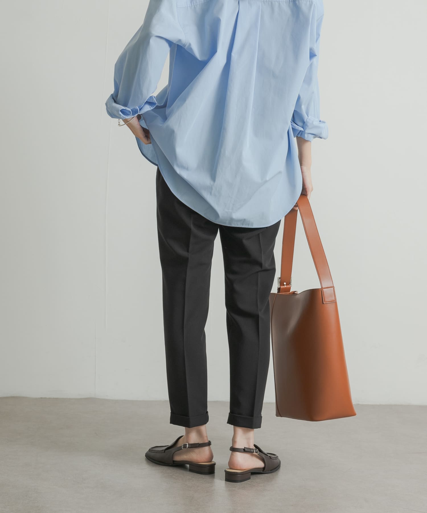 ストレッチテーパードイージーパンツ