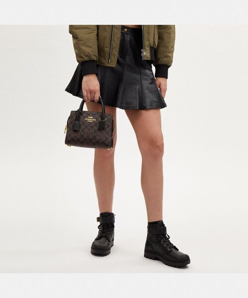 公式】アンドレア キャリーオール・シグネチャー キャンバス｜コーチ