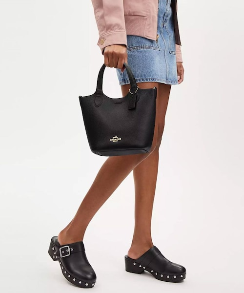 COACH コーチ　ハンナバケットバッグ 公式】ハンナ バケット バッグ・ホース アンド キャリッジ