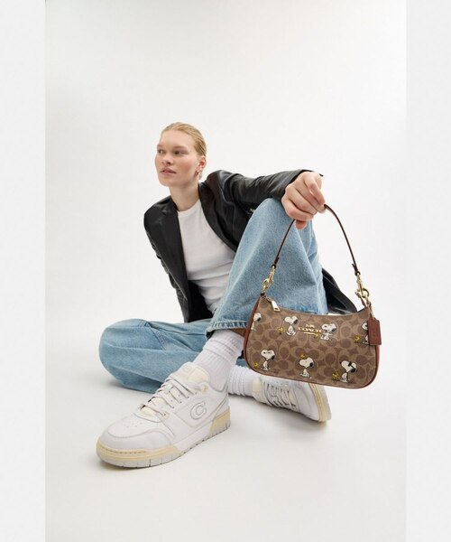 COACH X PEANUTS】テリ ショルダー バッグ・シグネチャー