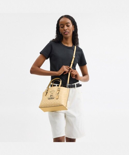 COACH X PEANUTS】モリー トート バッグ 25・シグネチャー キャンバス