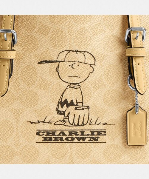 COACH X PEANUTS】モリー トート バッグ 25・シグネチャー キャンバス