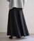 トリアセツイルフレアスカート