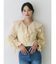 ラッフルブラウス