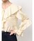 ラッフルブラウス