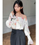 【memorif.】フラワークロップドオフショルブラウス