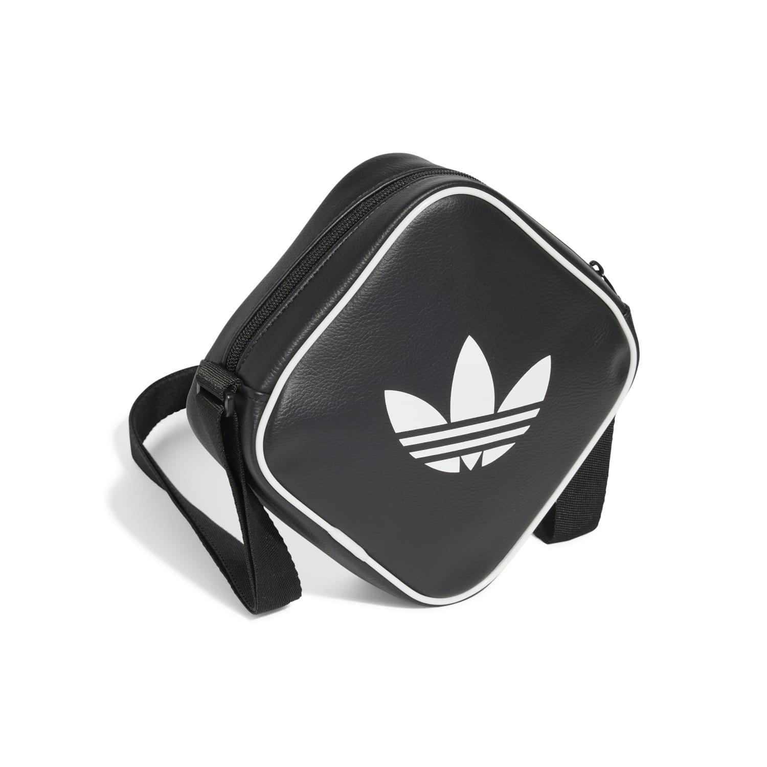 JD5550　U AC DIAMONDBAG　BLACK　689923-0001