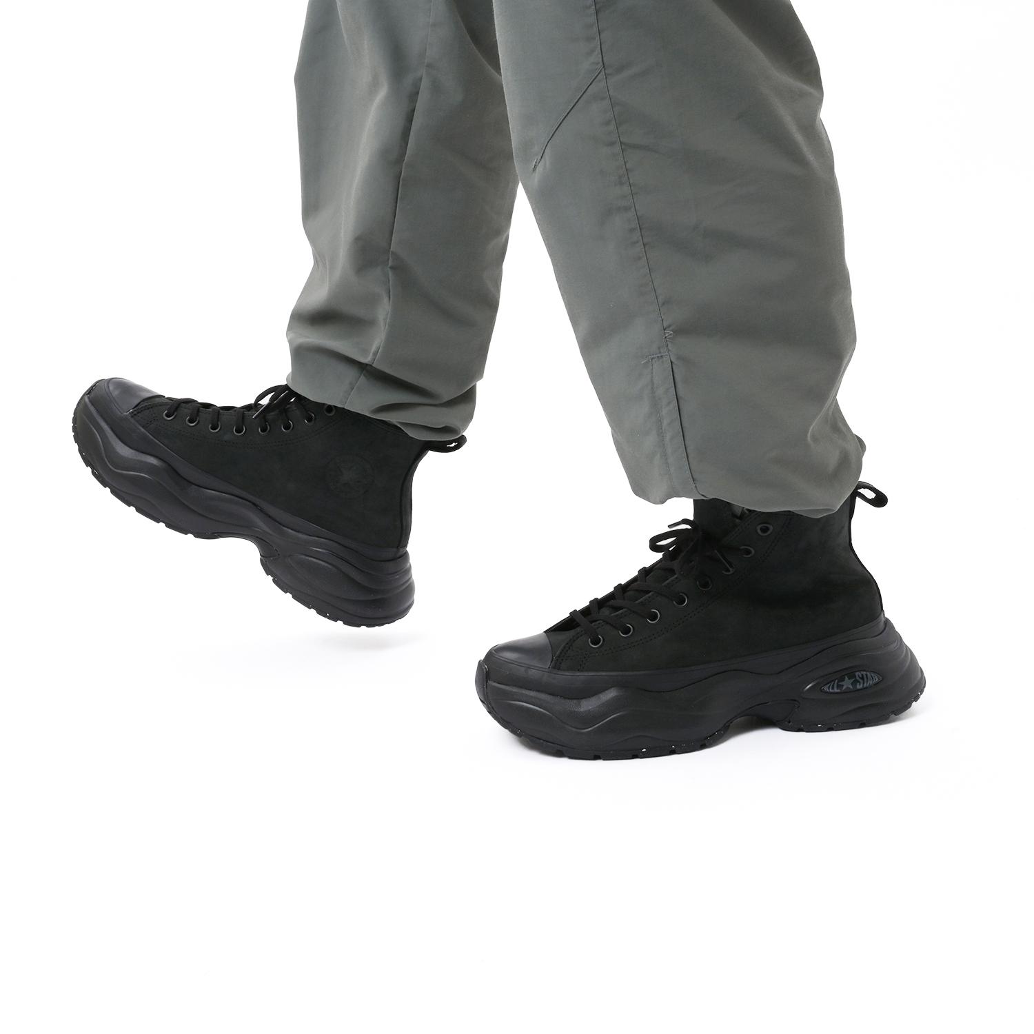 31313140　LEATHER AS(R) SURGETRAINER HI　BLACKMONO　687757-0001