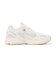 JQ2587　adidas ASTIR W　OFFW/WARM/OFFW　689727-0001