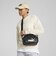 091137　U ARCHIVE MINI GRIP BAG　01BK　693278-0001