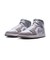 MHF3216　AIR JORDAN 1 MID SE　100WHT/COL GY　690664-0001