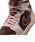 WIQ7607　W AIR JORDAN 1 MID SE　200CACWOW/PRLWH　721533-0001