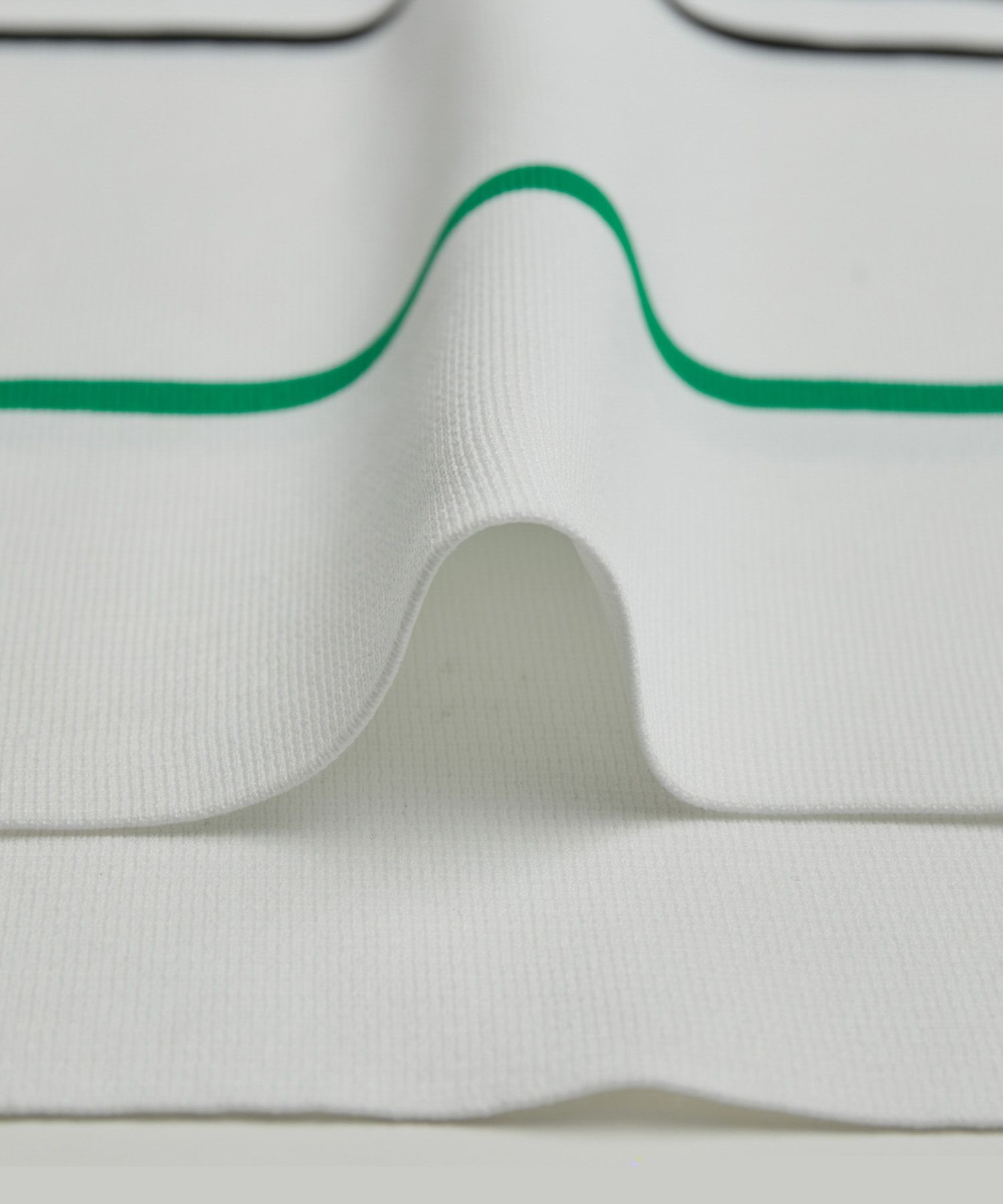 リサイクルポリエステルスキッパーニットプルオーバー