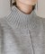 センターラインミドル丈ハイネックニットプルオーバー/帯電防止・洗濯機OK・リンクコーデ