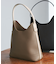 【軽量・自立】【WEB限定カラー】me fit BAG フィットワンショルダーミドルバッグ