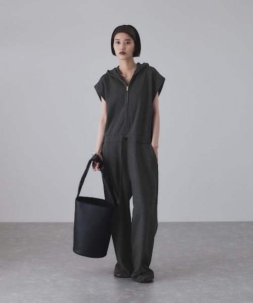 アダムエロペ　裏毛フーディロンパース　新品　アイボリー　木なり アダムエロペ裏毛フーディロンパース新品アイボリー木なり