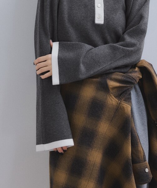 アダムエロペ　バイカラーポロニットプルオーバー　新品未使用　グレー ADAM ET ROPE'（アダムエロペ） ポロシャツ ポロ 「WEB限定