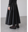 シンセティックレザーフレアスカート