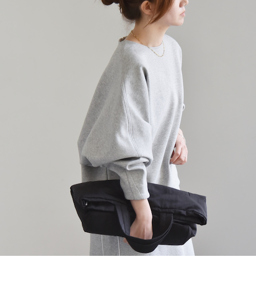 quaranciel ポンチ バックジップ ドルマン プルオーバー quaranciel:〈洗濯機可能〉ポンチ バックジップ ドルマン プル
