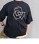 SHIPS any:〈撥水加工〉Teflon EcoElite(TM) 刺繍 バックプリント ロゴ Tシャツ◇