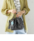 【WEB限定】チャーム 付き フリル 巾着 ショルダー