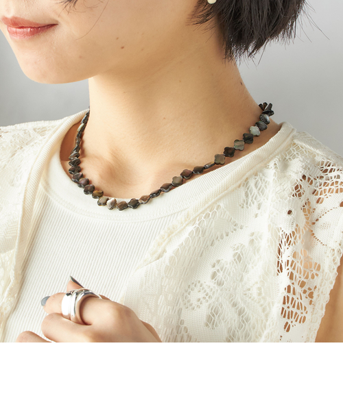 DECOUVERTE 18K フラワー シェル ネックレス DECOUVERTE 18K フラワー シェル ネックレス DECOUVERTE 18K