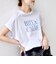 　《一部予約》メルティ コットン プリント ロゴ ショート スリーブ Tシャツ
