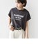 　《一部予約》メルティ コットン プリント ロゴ ショート スリーブ Tシャツ
