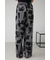 ジオメトリックパターンワイドパンツ