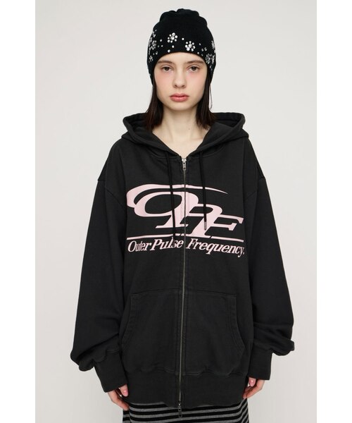 SLY LOGO OVER HOODIE ロゴオーバーフーディー 完売 SNSで話題！】LOGO OVER HOODIE｜スライの通販｜&mall（アンドモール