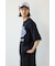 エンボスデニムロゴTシャツ