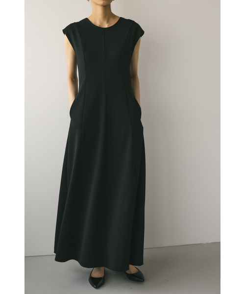 バックオープンオフショルダーワンピース AKTE チェック バック