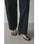 アウトドットフォルムパンツ