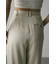 サテンタックフォルムパンツ