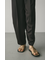 サテンタックフォルムパンツ