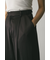 サテンタックフォルムパンツ