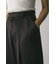 サテンタックフォルムパンツ