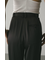 サテンタックフォルムパンツ
