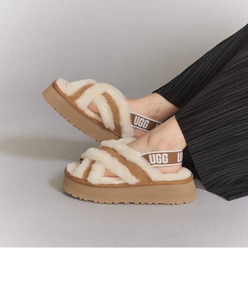 【UGG】Disco cross slide-お早めに! UGG】Disco cross slide-お早めに! (UGG/サンダル・ミュール