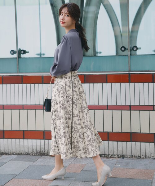 全方位 好印象】ラメフェザーニット×フラワースカート セット