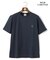 UNISEXで着られるアイコニックな1着【WEB限定】バックブル Ｔシャツ