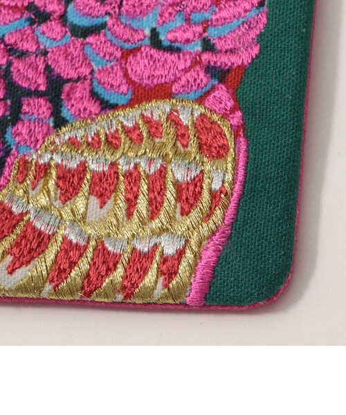 INOUITOOSH/ イヌイトゥーシュ】 プリント刺繍ポーチ
