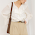 シアーラッフルブラウス