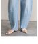 カーブデニムパンツ