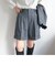 タックショートパンツ