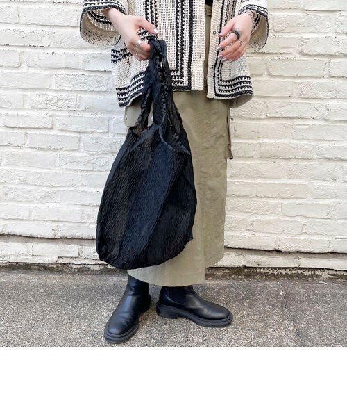 R&D.M..Co-☆今期新品未使用オーガンジーライオンエンブレムトートバッグ 革の水玉トートバッグ（大）｜BAN INOUE