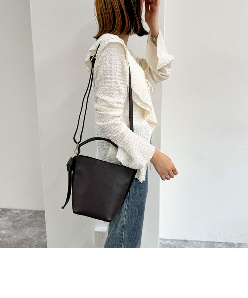 新品　【AULENTTI/オウレンティ】マルチWAYレザーバケツバッグ 新品 【AULENTTI/オウレンティ】マルチWAYレザーバケツバッグ