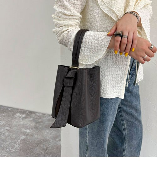 新品　【AULENTTI/オウレンティ】マルチWAYレザーバケツバッグ AULENTTI/オウレンティ】マルチWAYレザーバケツバッグ｜フレディ